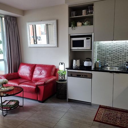 Pleasant City Stay On Collins Мелбърн Екстериор снимка